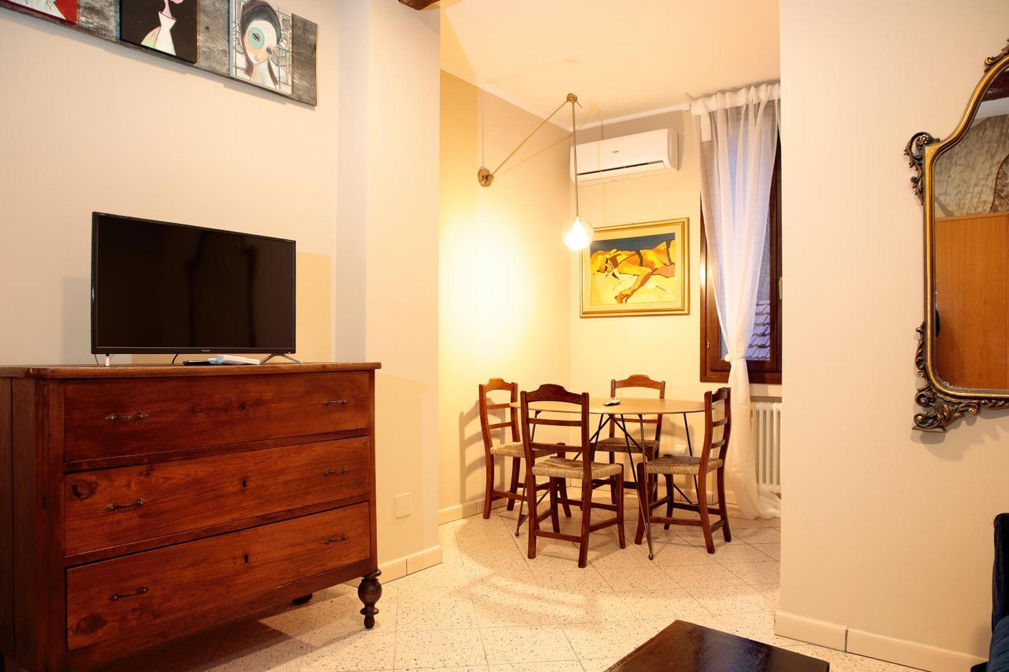 Saint Charles Apartment Болонья Екстер'єр фото