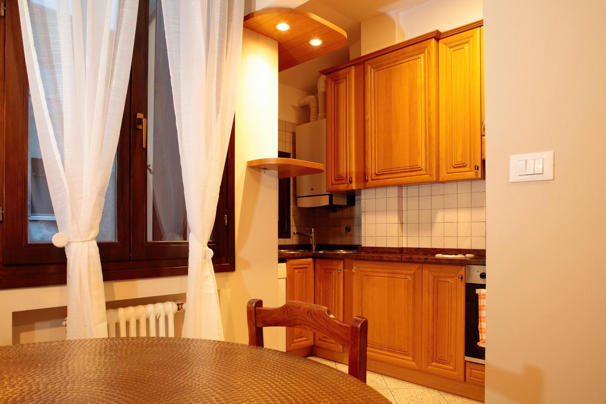Saint Charles Apartment Болонья Екстер'єр фото