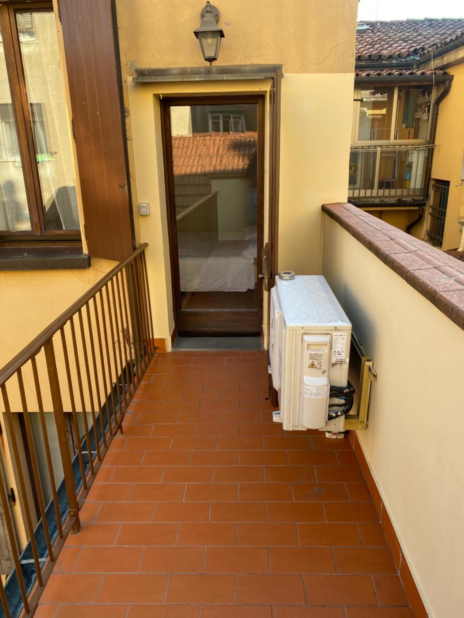 Saint Charles Apartment Болонья Екстер'єр фото